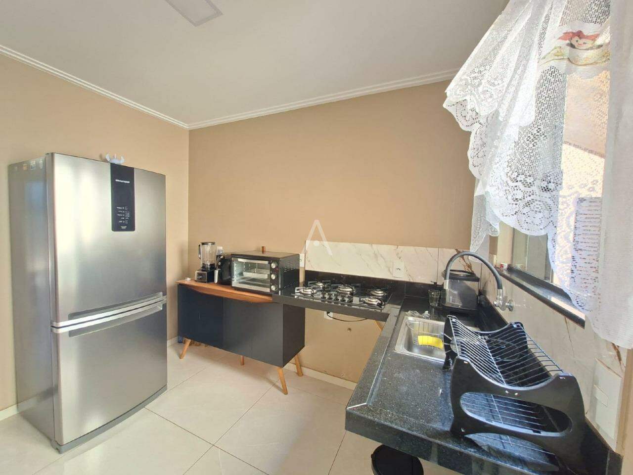 Casa Residencial para para aluguel no Bairro UNIVERSITARIO em CASCAVEL: Cozinha