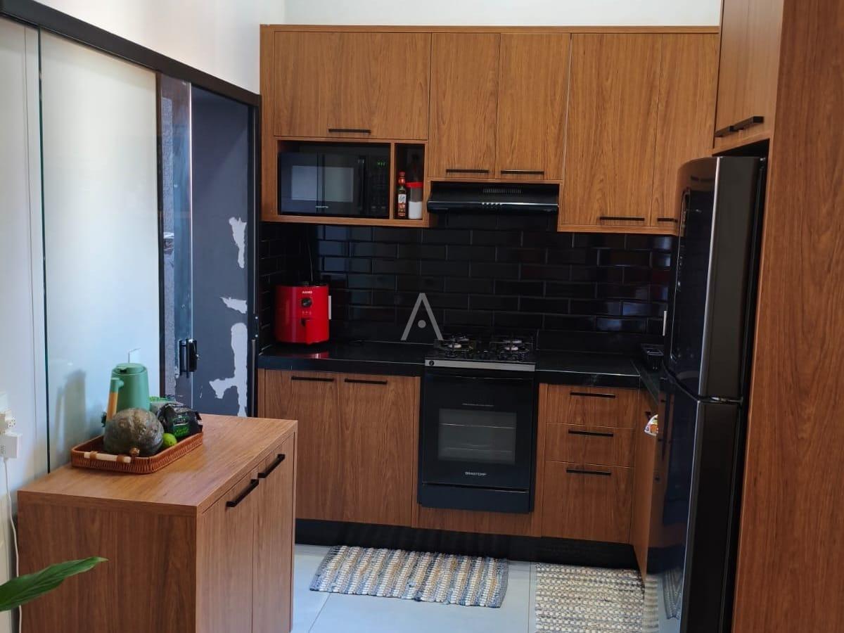 Casa Residencial para à venda no Bairro JARDIM PANCERA em TOLEDO: 