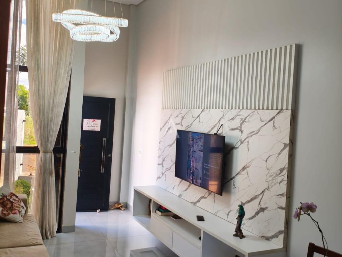 Casa Residencial para à venda no Bairro JARDIM PANCERA em TOLEDO: 