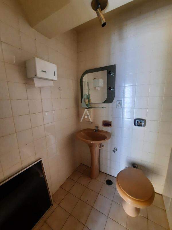 Sala Comercial para à venda no Bairro CENTRO em CASCAVEL: 