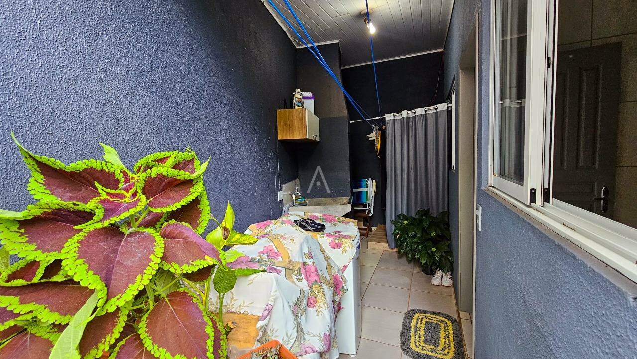 Casa Residencial para à venda no Bairro PARQUE VERDE em CASCAVEL: