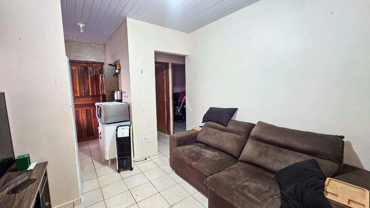 Casa Residencial para à venda no Bairro ESMERALDA em CASCAVEL: 