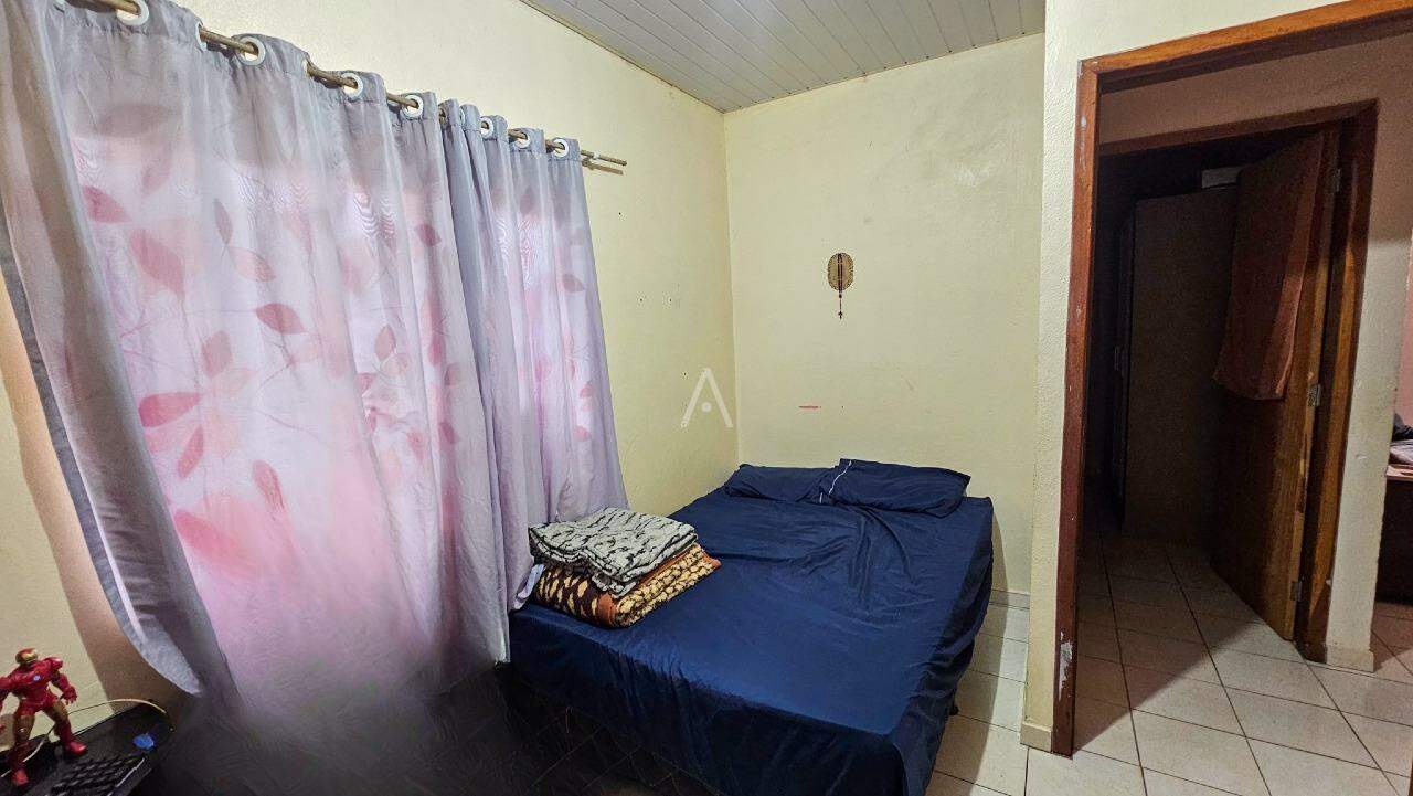 Casa Residencial para à venda no Bairro ESMERALDA em CASCAVEL: