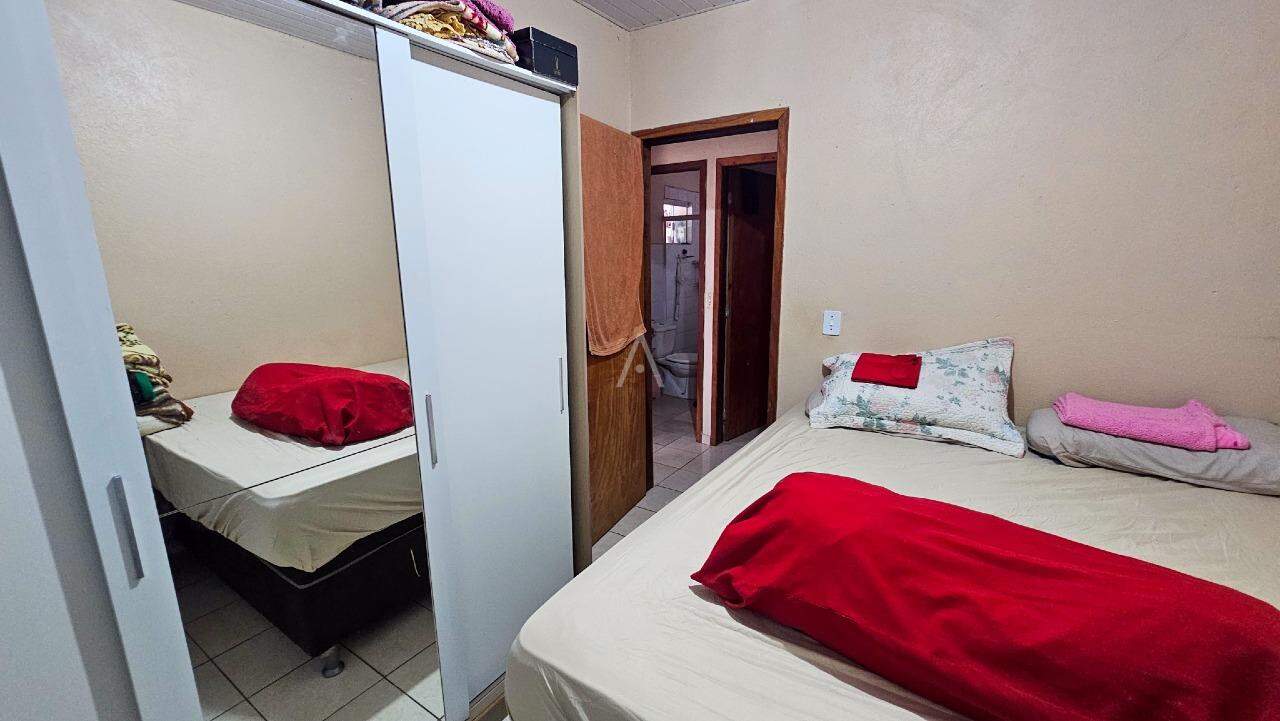 Casa Residencial para à venda no Bairro ESMERALDA em CASCAVEL: