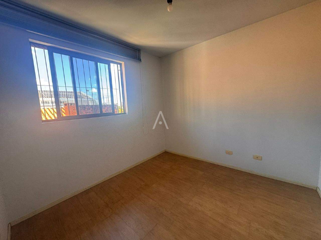 Sobrado para para aluguel no Bairro NEVA em CASCAVEL: 