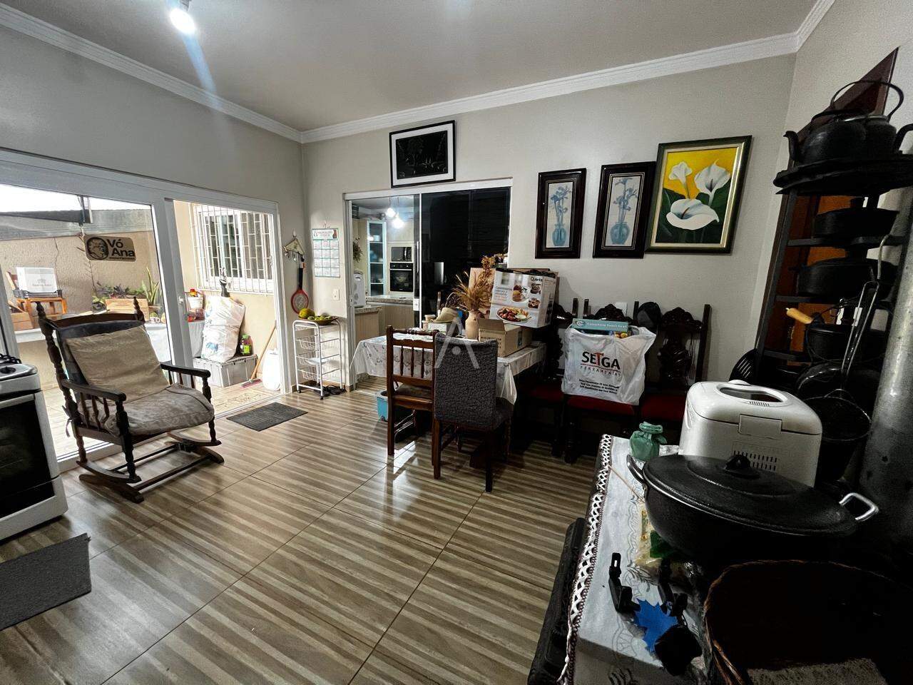 Casa Residencial para à venda no Bairro NEVA em CASCAVEL: 