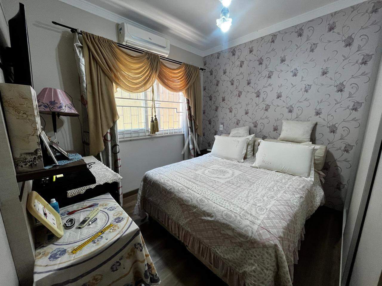 Casa Residencial para à venda no Bairro NEVA em CASCAVEL: 