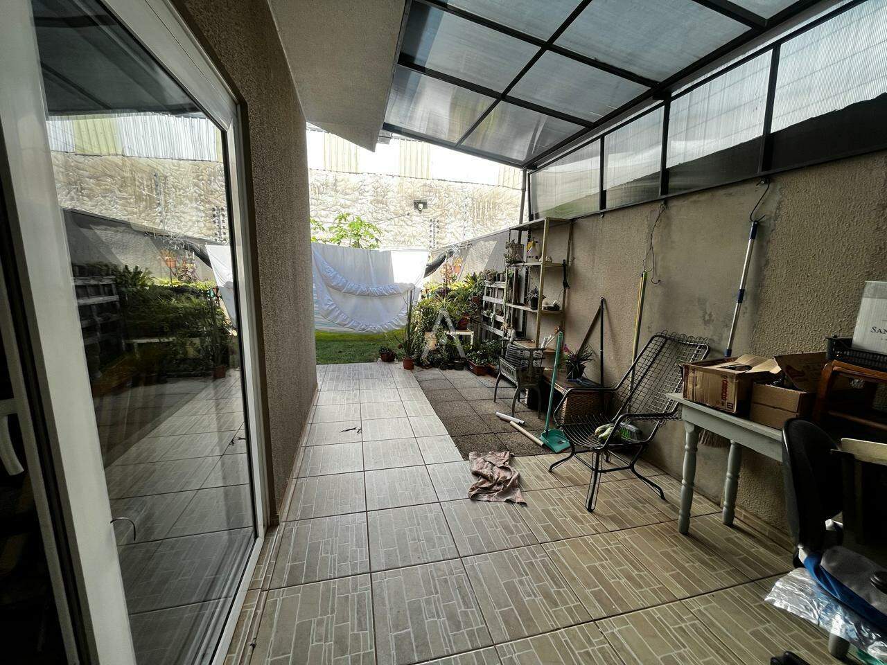 Casa Residencial para à venda no Bairro NEVA em CASCAVEL: 