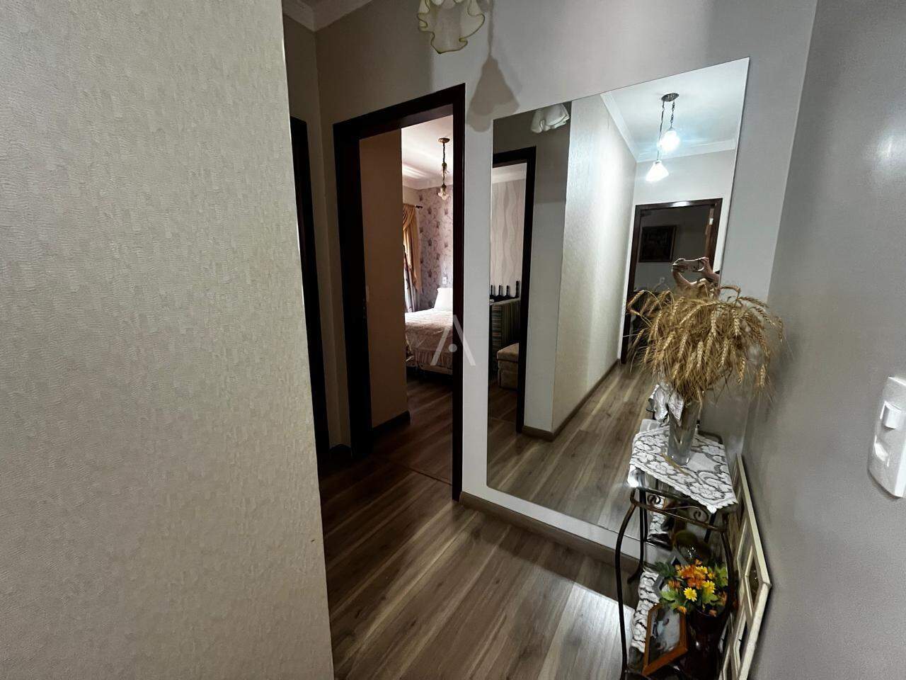 Casa Residencial para à venda no Bairro NEVA em CASCAVEL: 