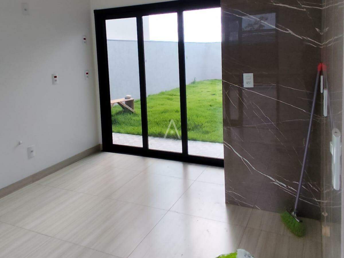Casa Residencial para à venda no Bairro Jardim Europa/América em TOLEDO: 