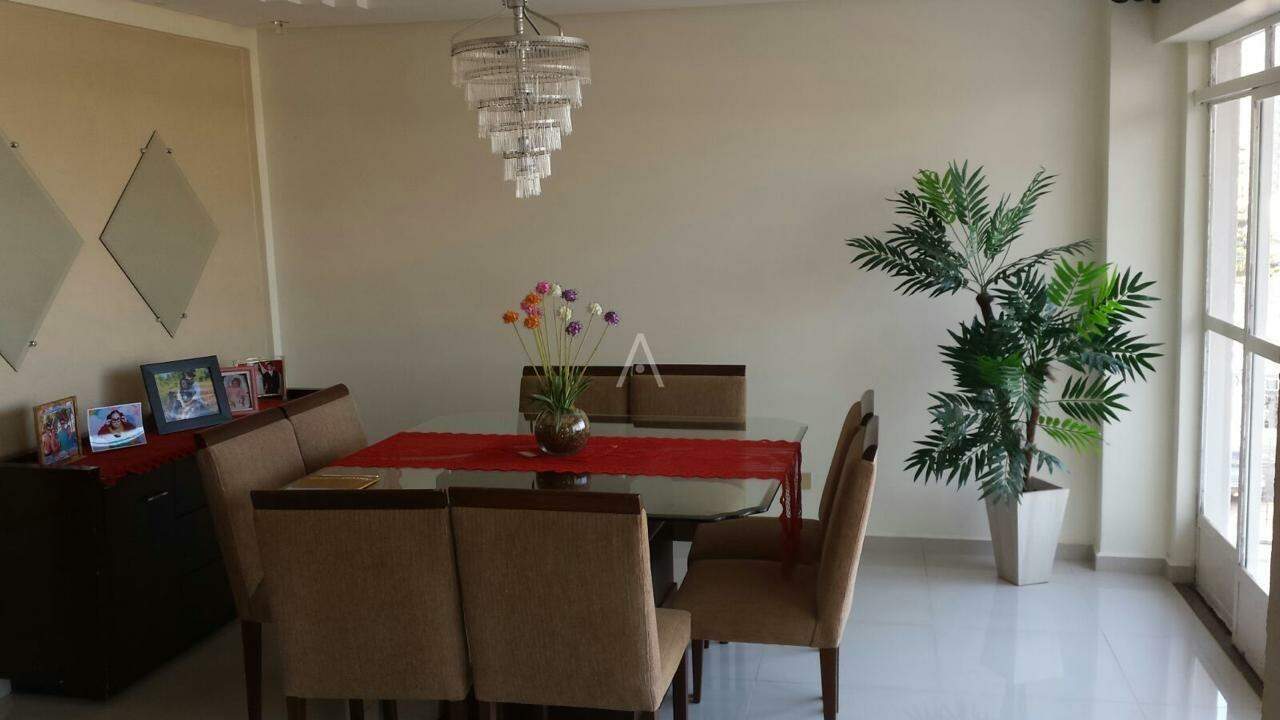 Apartamento para à venda no Bairro CENTRO em CASCAVEL: 