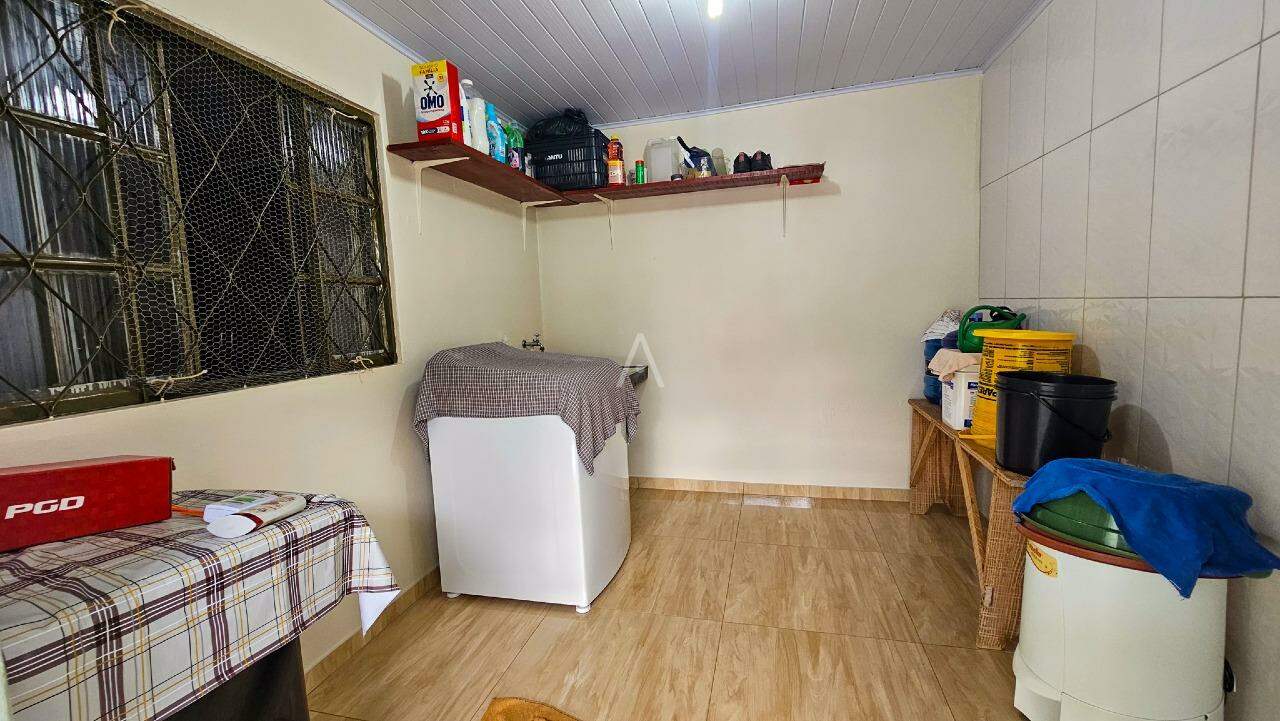 Casa Residencial para à venda no Bairro FLORESTA em CASCAVEL: 