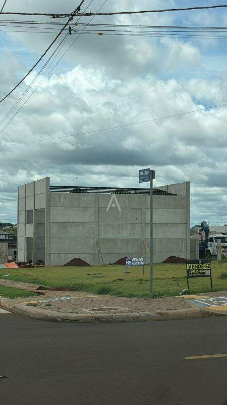 Barracão Comercial para para aluguel no Bairro Brazmadeira em CASCAVEL: 