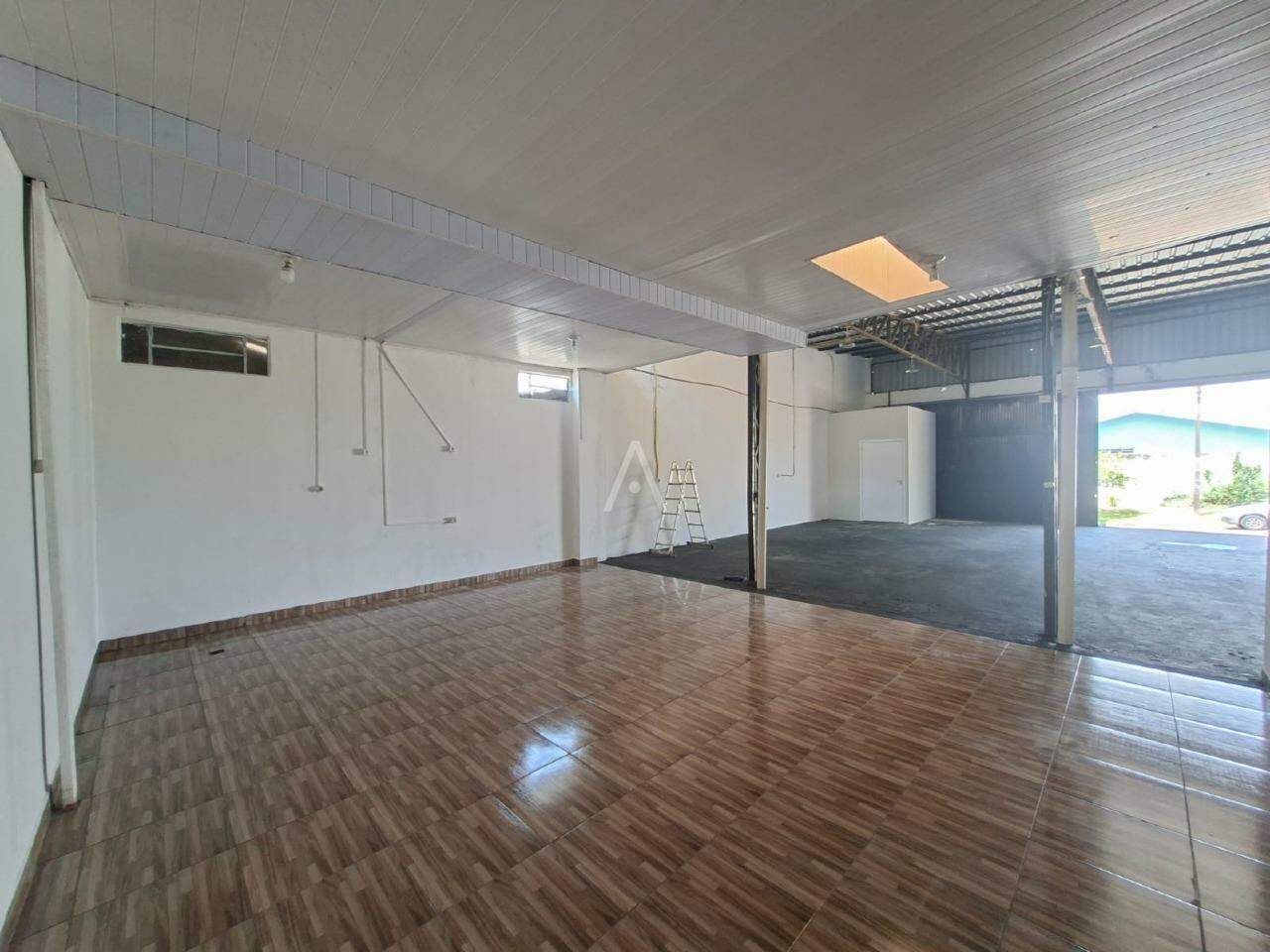 Barracão Comercial para para aluguel no Bairro SANTA CRUZ em CASCAVEL: 