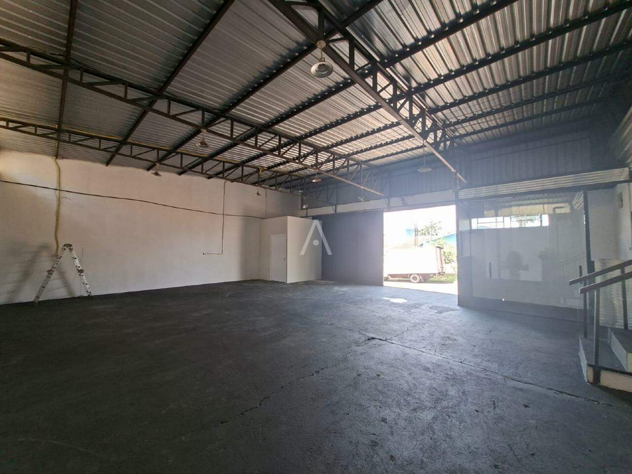 Barracão Comercial para para aluguel no Bairro SANTA CRUZ em CASCAVEL: 