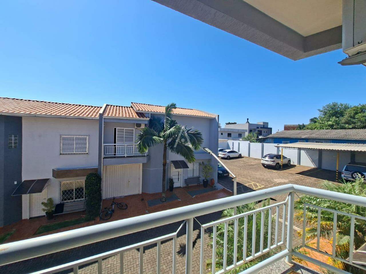 Sobrado para para aluguel no Bairro MARIA LUIZA em CASCAVEL: 