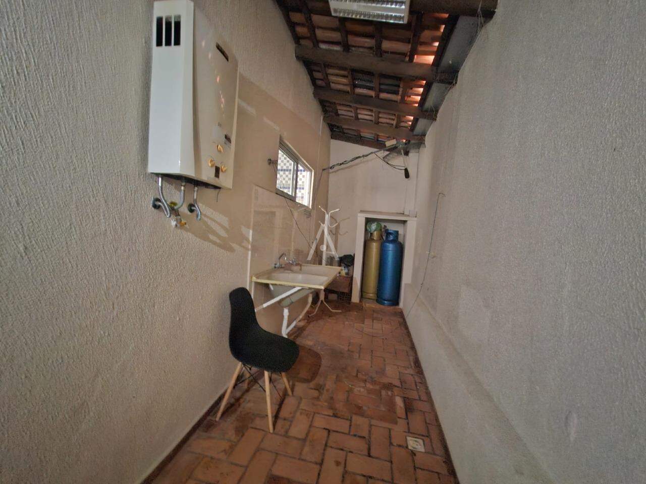 Sobrado para para aluguel no Bairro MARIA LUIZA em CASCAVEL: 