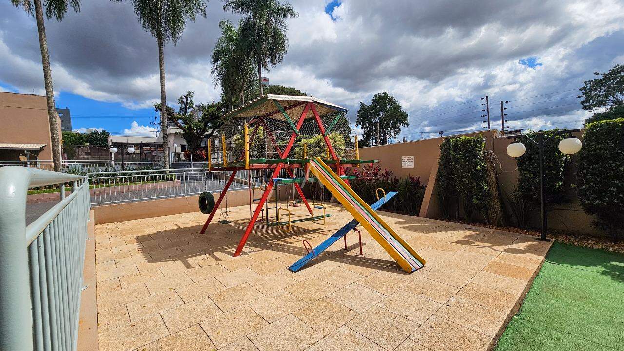 Apartamento para à venda no Bairro CANCELLI em CASCAVEL: 