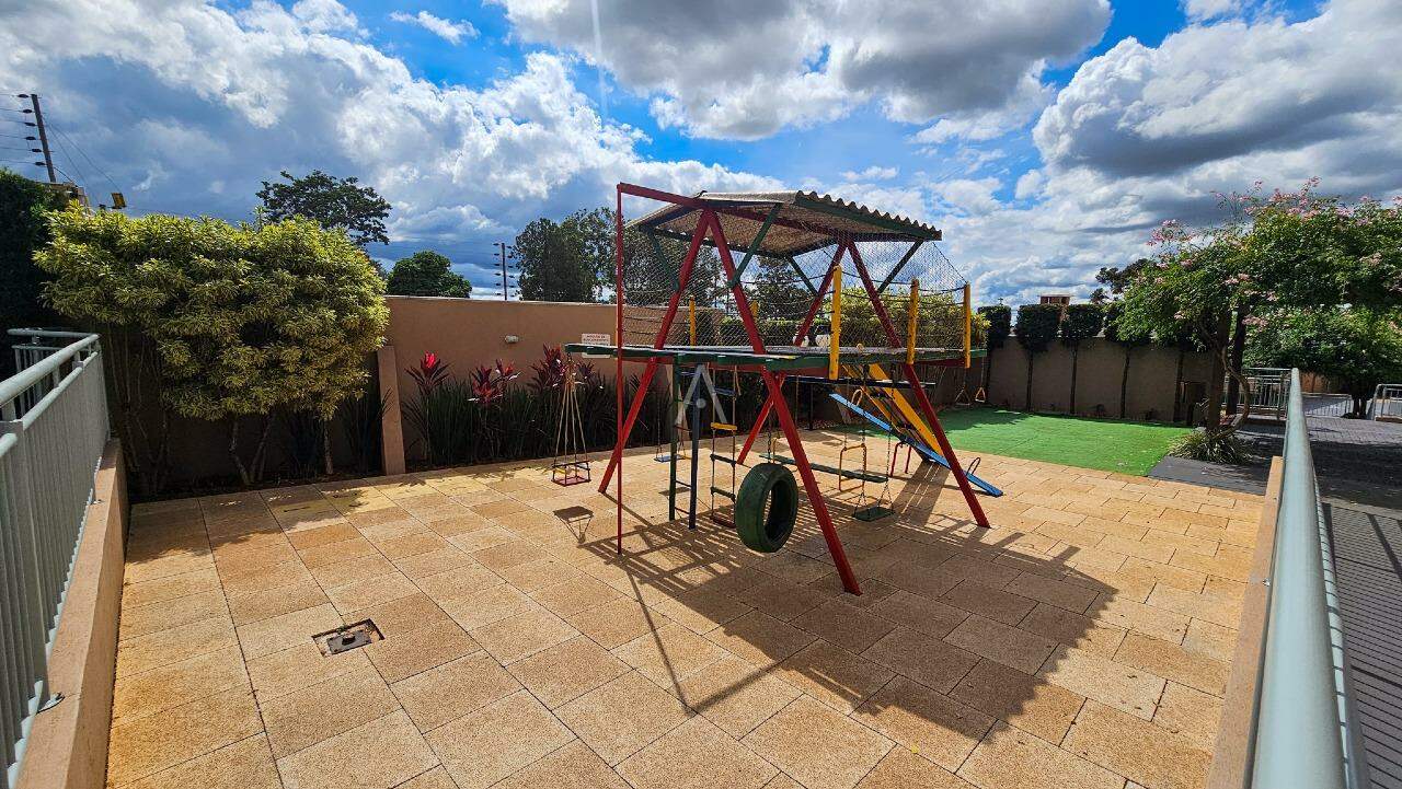 Apartamento para à venda no Bairro CANCELLI em CASCAVEL: 