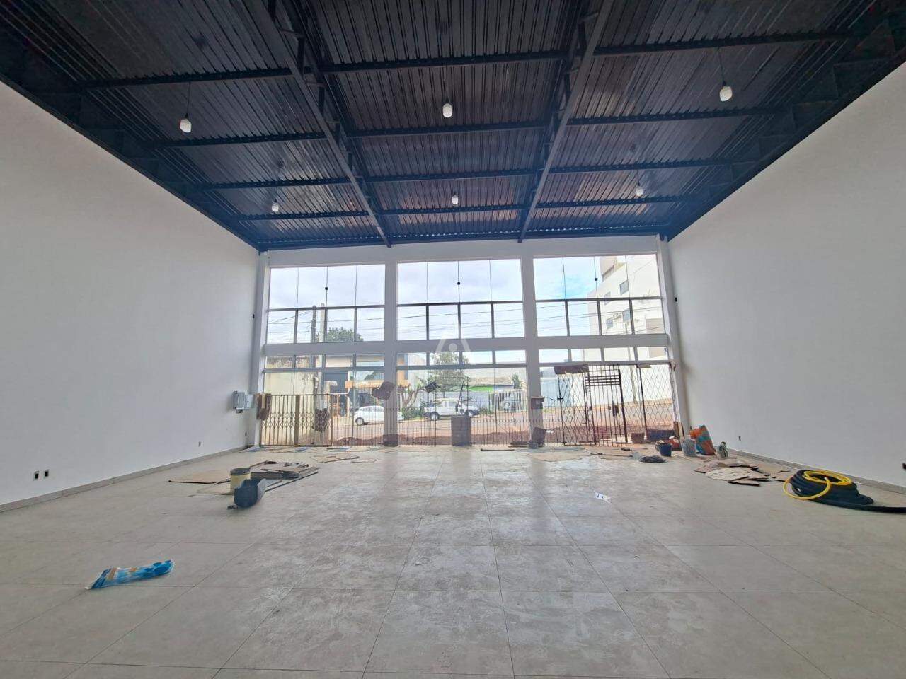 Sala Comercial para para aluguel no Bairro CLAUDETE em CASCAVEL: 