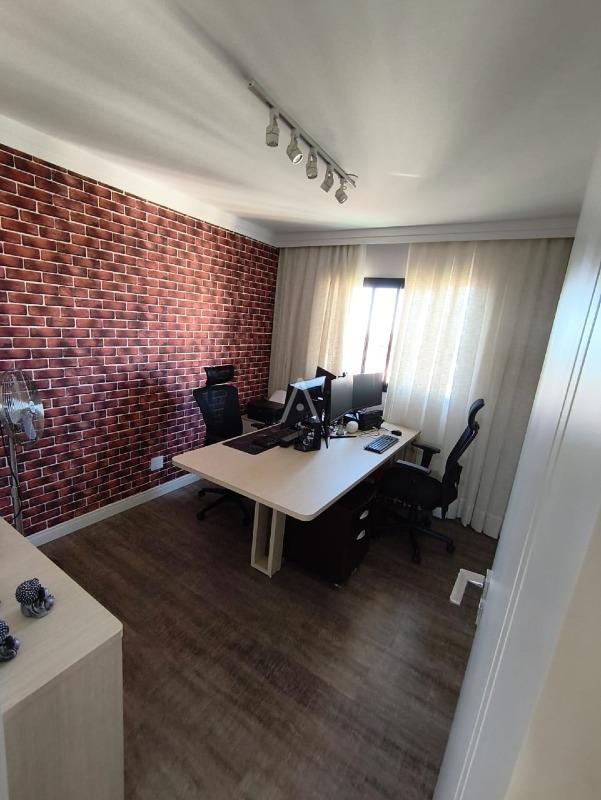 Apartamento para à venda no Bairro CENTRO em CASCAVEL: Escritório 