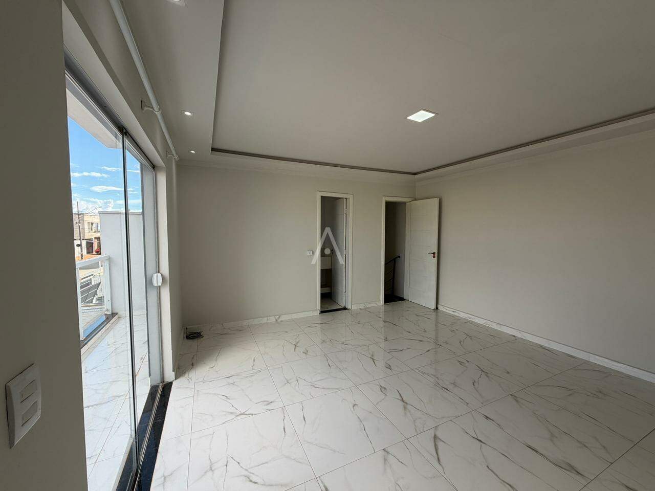 Sobrado para para aluguel no Bairro ESMERALDA em CASCAVEL: 