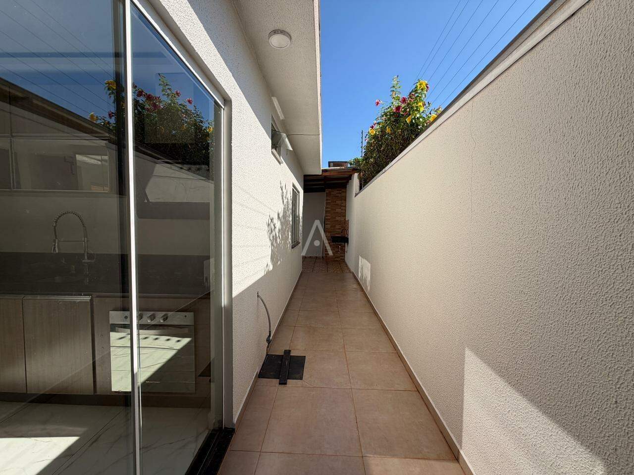 Sobrado para para aluguel no Bairro ESMERALDA em CASCAVEL: 