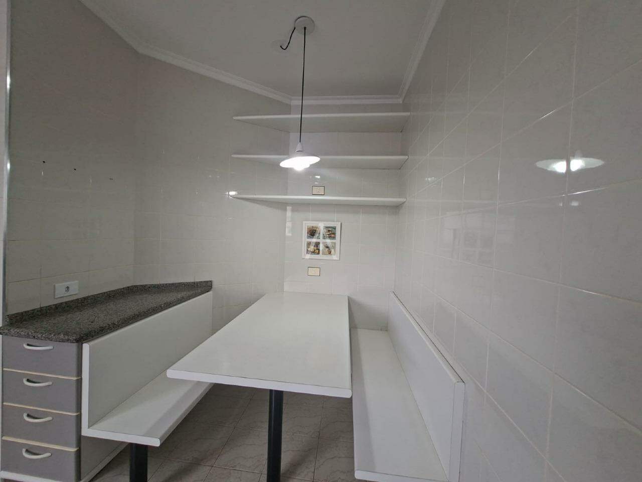 Apartamento para para aluguel no Bairro CENTRO em CASCAVEL: 