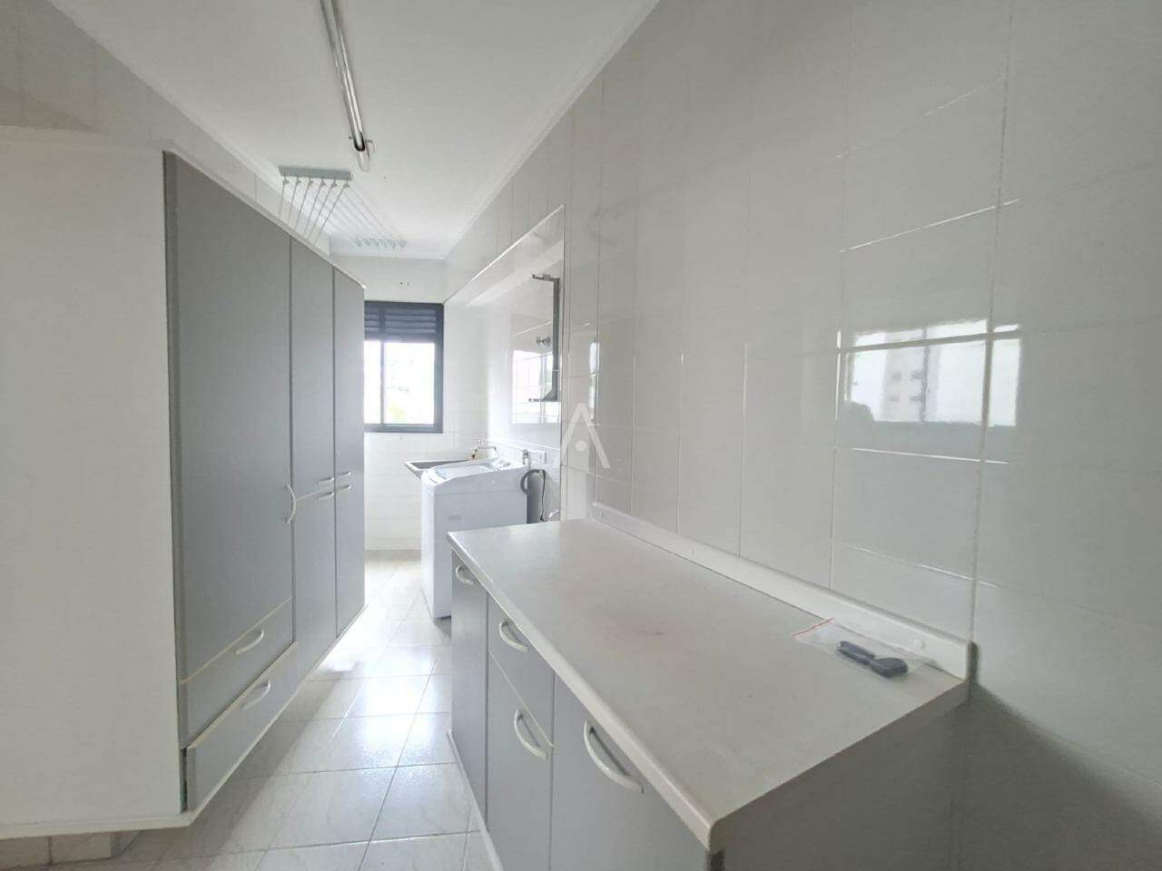 Apartamento para para aluguel no Bairro CENTRO em CASCAVEL: 