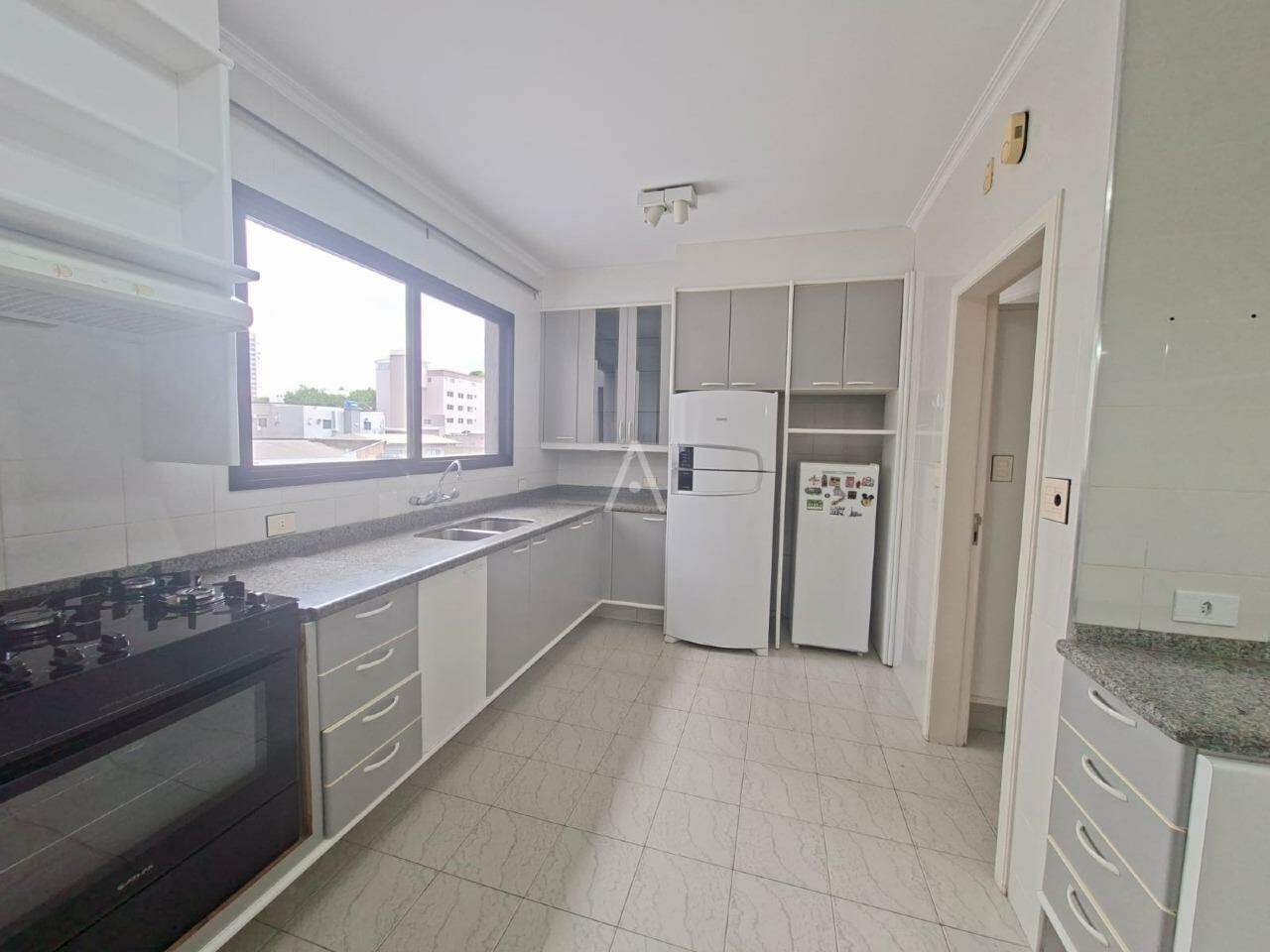 Apartamento para para aluguel no Bairro CENTRO em CASCAVEL: 