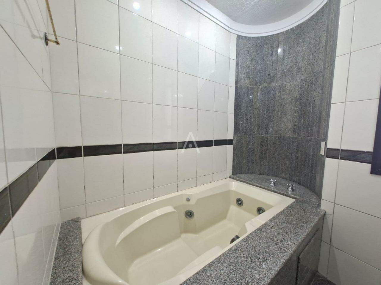 Apartamento para para aluguel no Bairro CENTRO em CASCAVEL: 