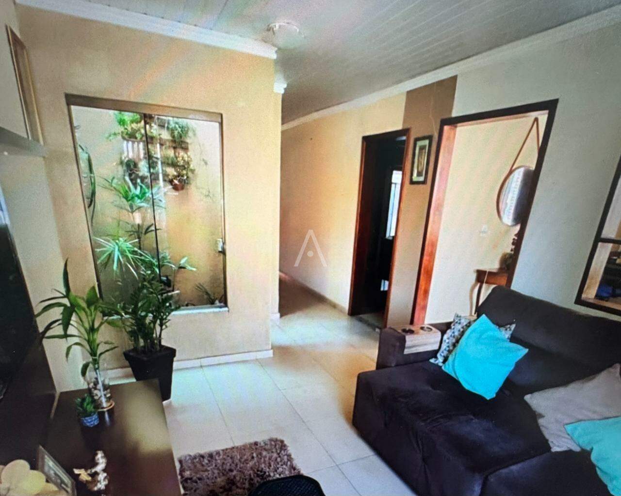 Casa Residencial para à venda no Bairro Vila Pioneiro em TOLEDO: 