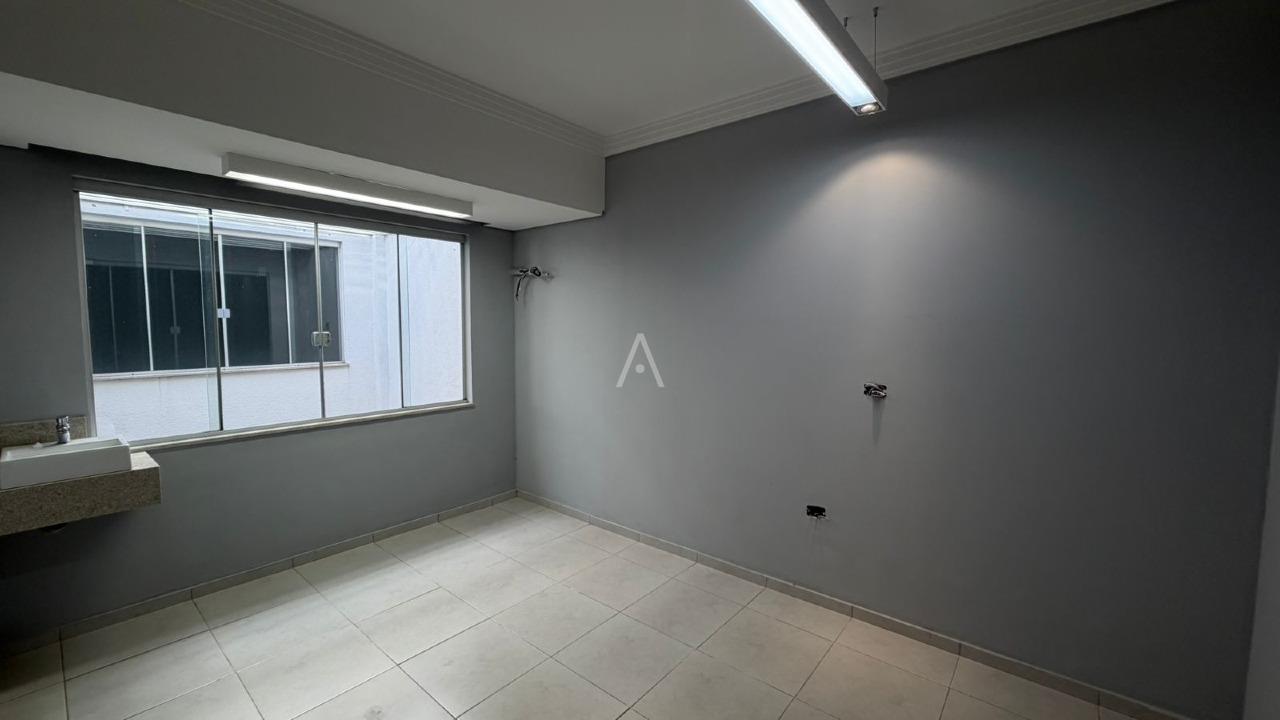 Casa Comercial para para aluguel no Bairro NEVA em CASCAVEL: 