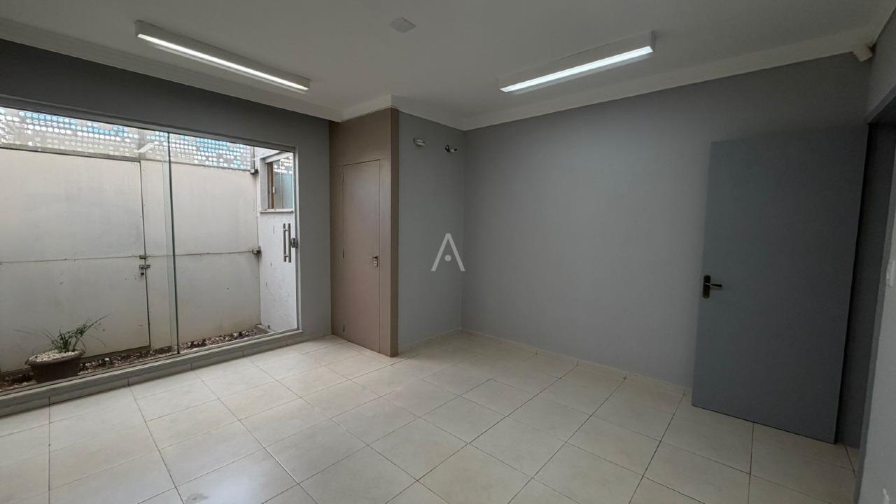 Casa Comercial para para aluguel no Bairro NEVA em CASCAVEL: 