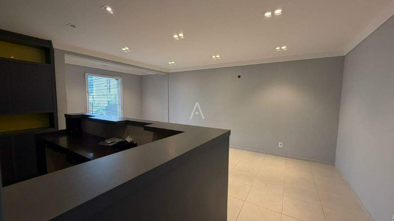 Casa Comercial para para aluguel no Bairro NEVA em CASCAVEL: 