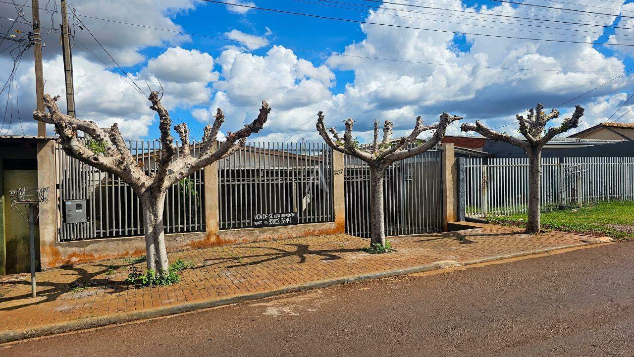 Casa Residencial para para aluguel no Bairro FLORESTA em CASCAVEL: 