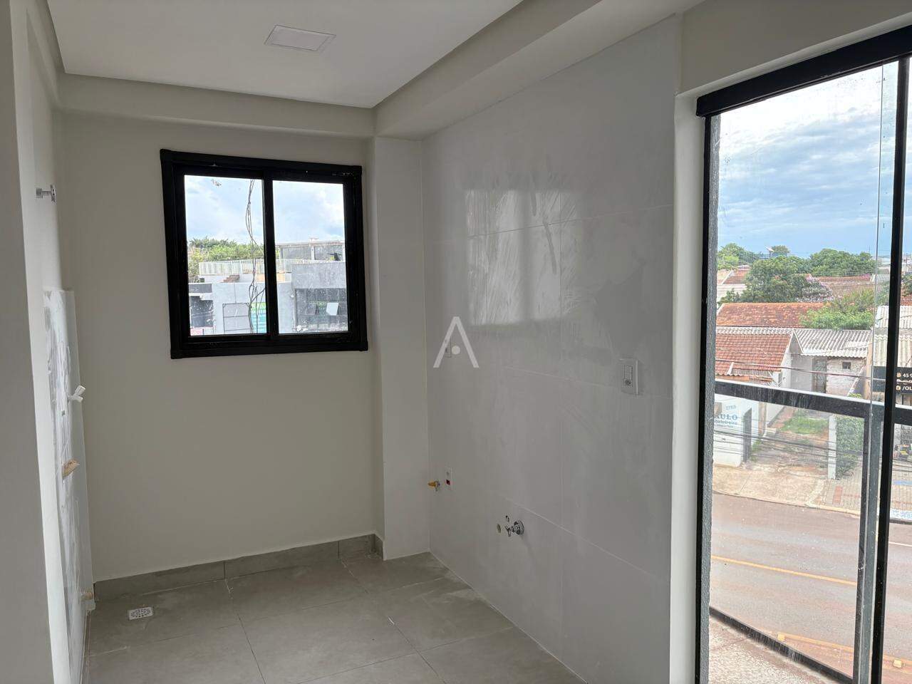 Apartamento para para aluguel no Bairro SANTA CRUZ em CASCAVEL: cozinha e lavaderia