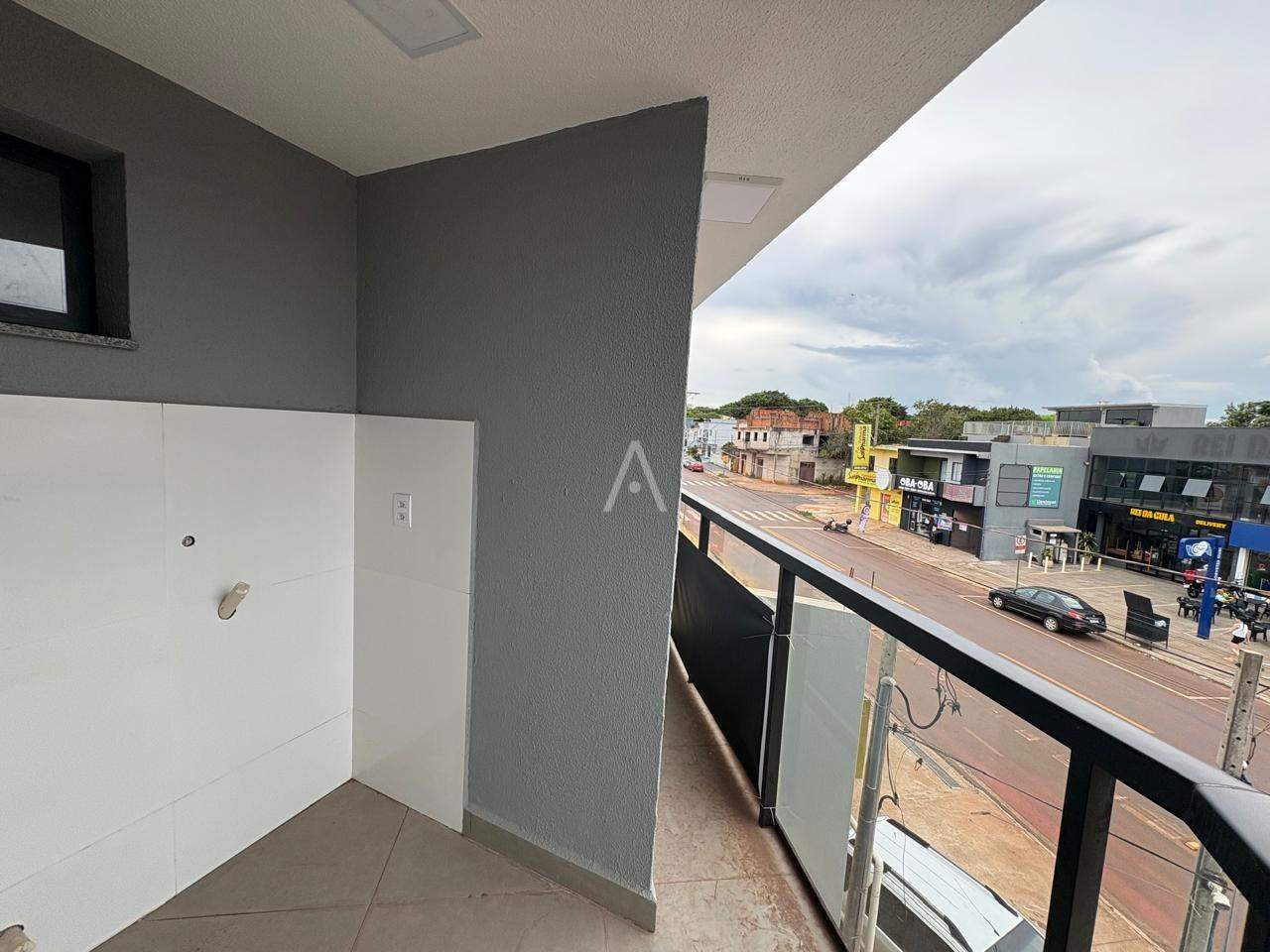Apartamento para para aluguel no Bairro SANTA CRUZ em CASCAVEL: Lavanderia