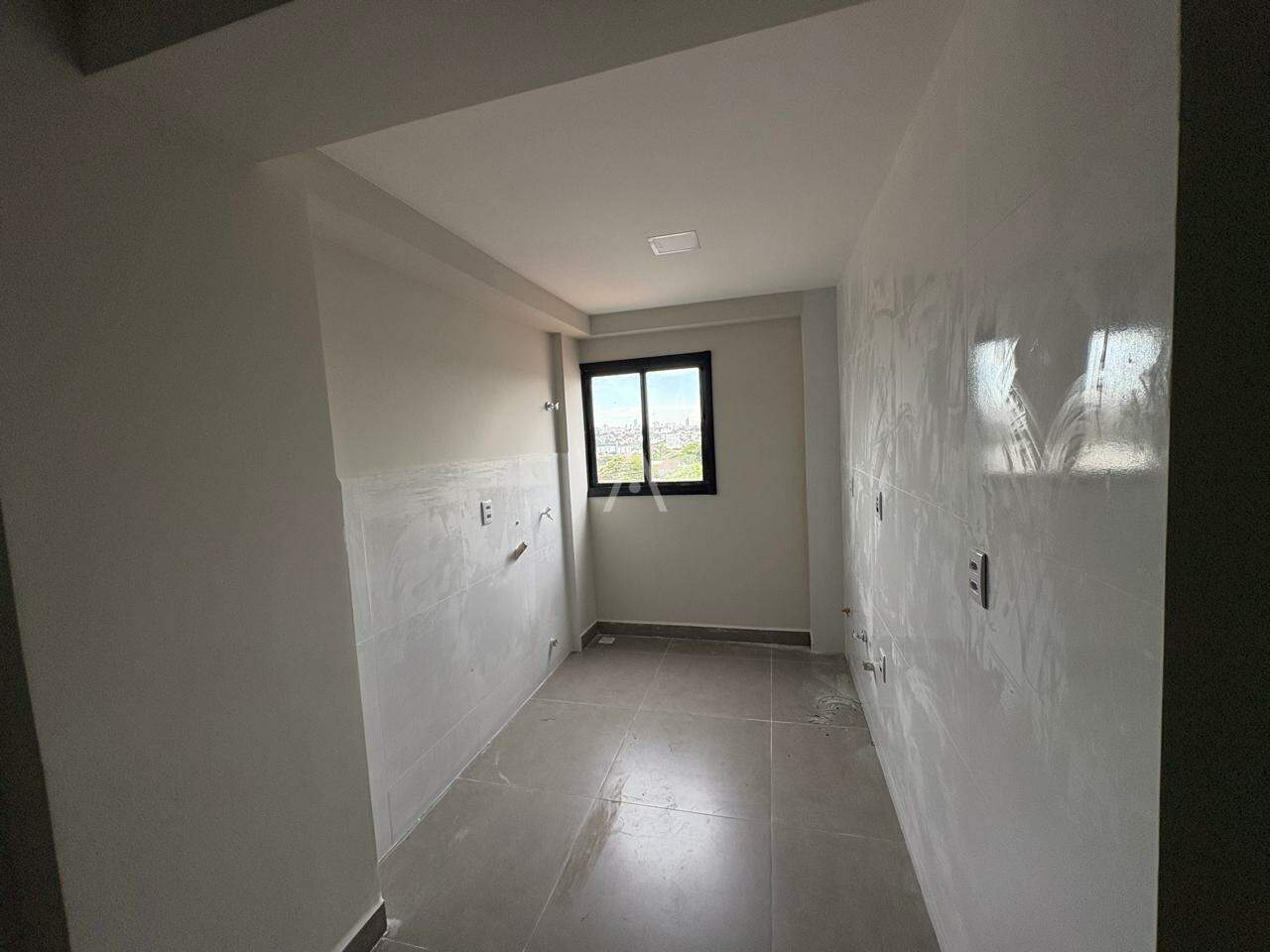 Apartamento para para aluguel no Bairro SANTA CRUZ em CASCAVEL: Cozinha e lavanderia