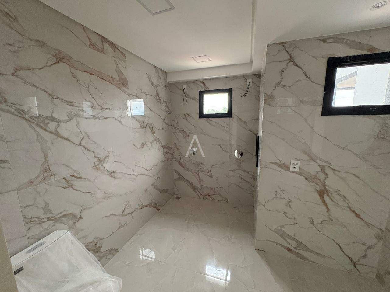Apartamento para para aluguel no Bairro SANTA CRUZ em CASCAVEL: Bwc suíte