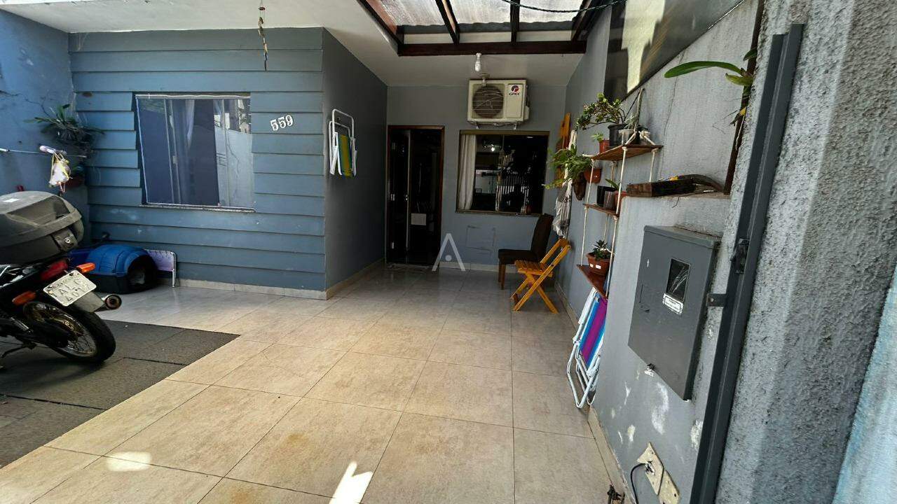 Casa Residencial para à venda no Bairro Pioneiros Catarinenses em CASCAVEL: 