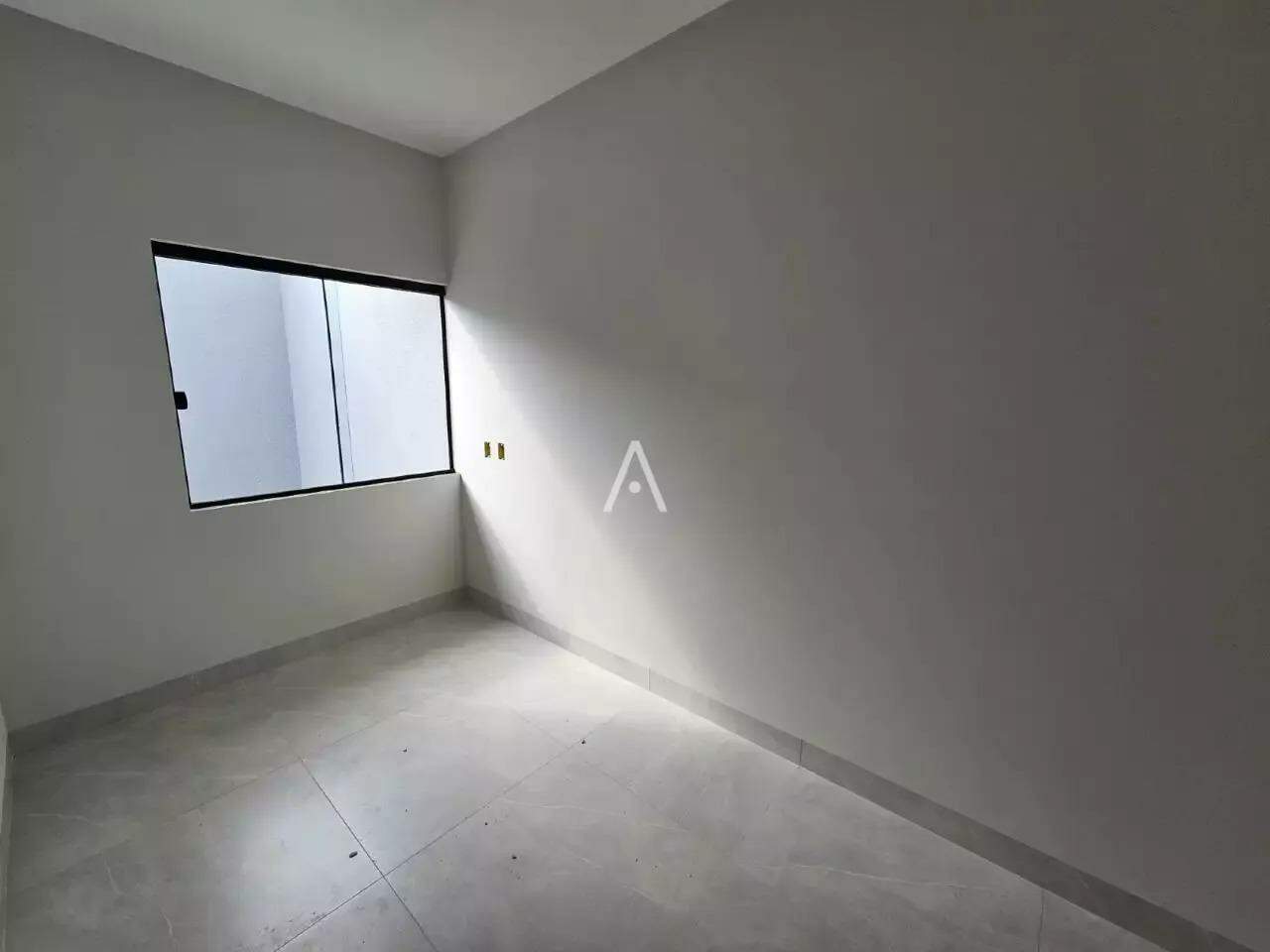 Casa Residencial para à venda no Bairro SANTA CRUZ em CASCAVEL: