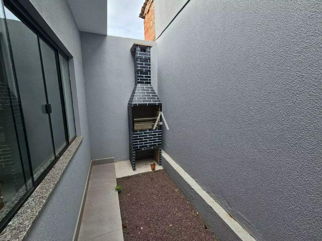 Casa Residencial para à venda no Bairro SANTA CRUZ em CASCAVEL: 