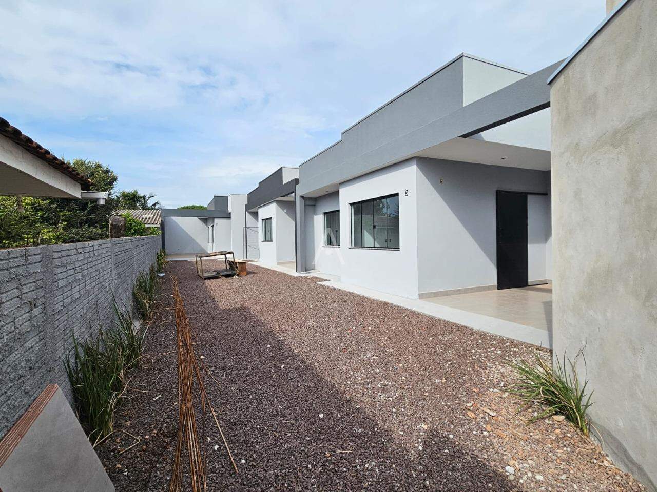 Casa Residencial para à venda no Bairro SANTA CRUZ em CASCAVEL: 