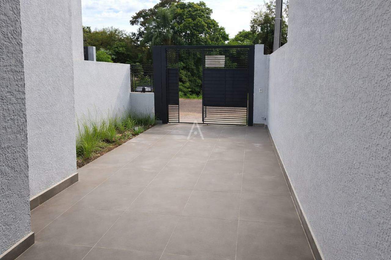 Casa Residencial para à venda no Bairro JARDIM COOPAGRO em TOLEDO: 