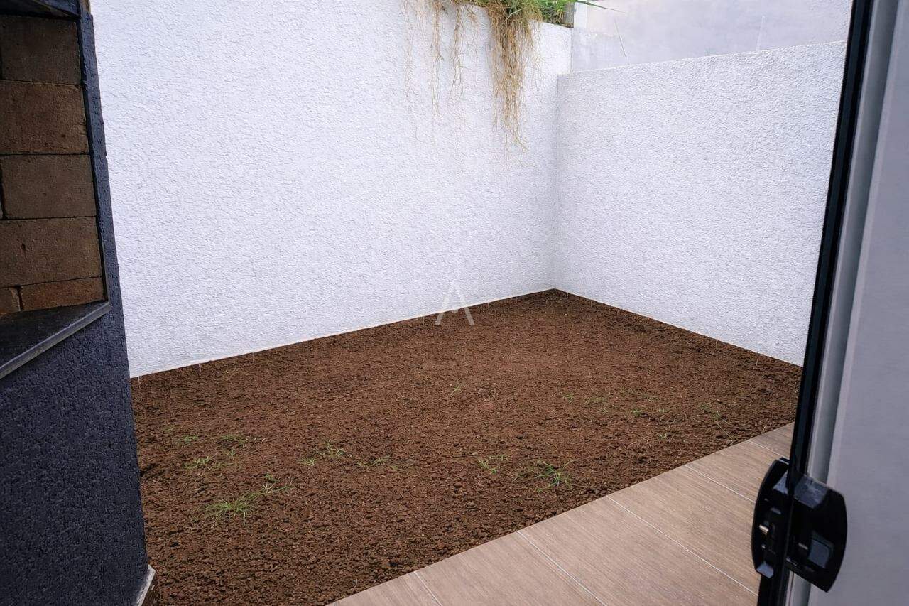Casa Residencial para à venda no Bairro JARDIM COOPAGRO em TOLEDO:
