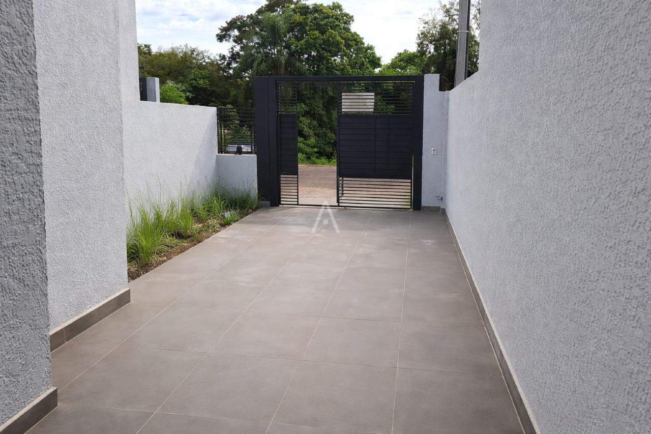 Casa Residencial para à venda no Bairro JARDIM COOPAGRO em TOLEDO: