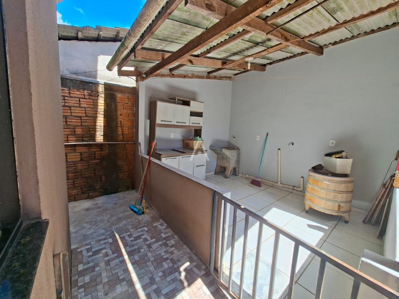 Casa Residencial para para aluguel no Bairro CANADA em CASCAVEL: 