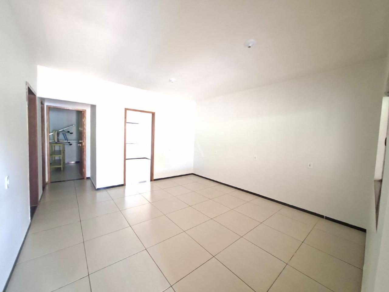 Casa Residencial para para aluguel no Bairro CANADA em CASCAVEL: 