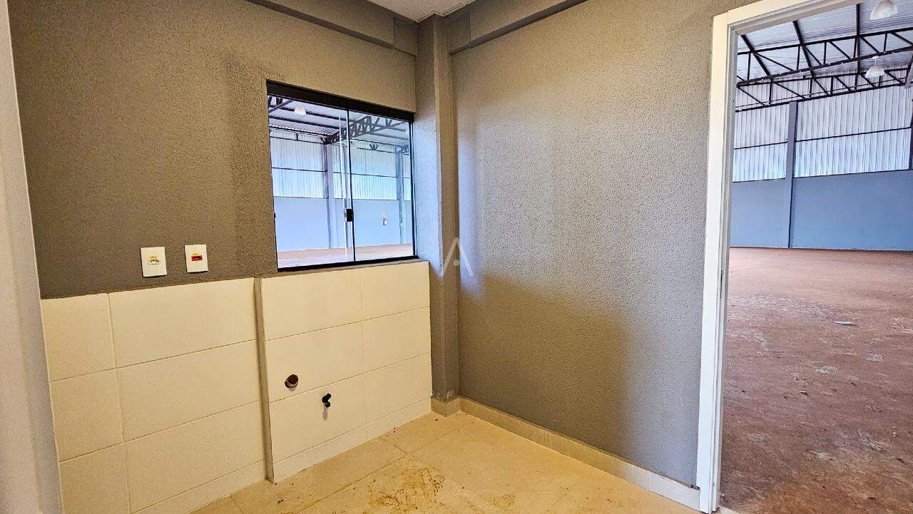 Barracão Comercial para para aluguel no Bairro CASCAVEL VELHO em CASCAVEL: 